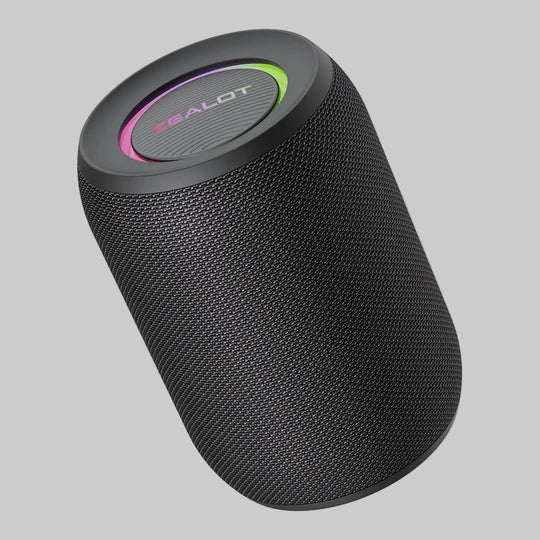 Wireless outdoor speakers